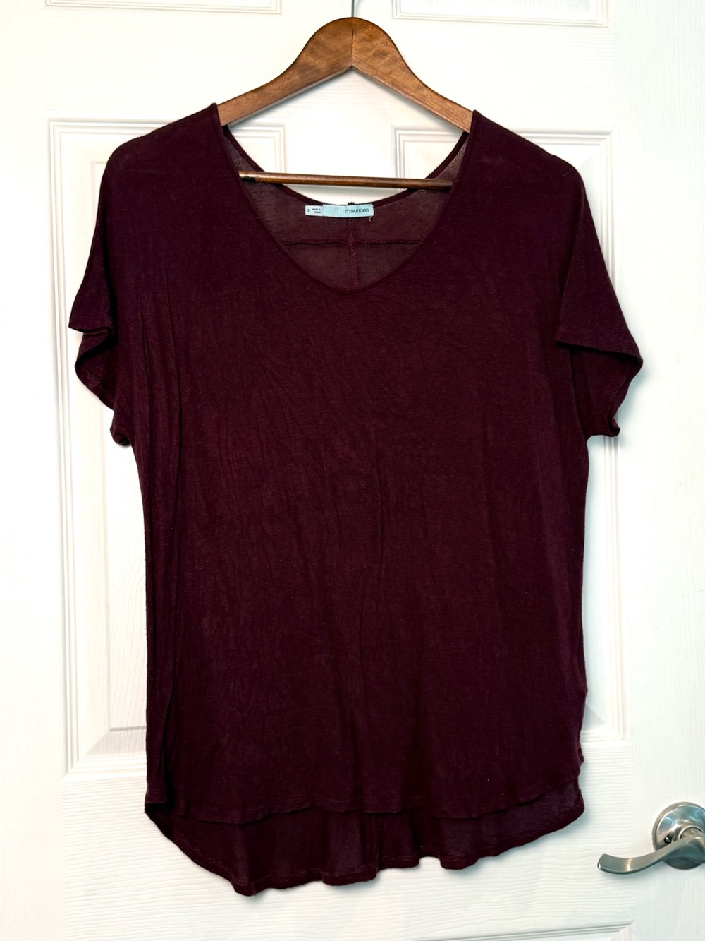 Maurices Women's Short Sleeve V-Neck Tee - Burgundy